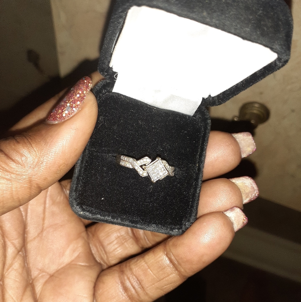 Diamond rinh